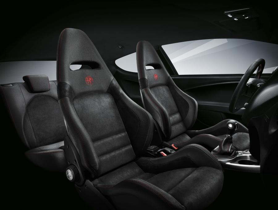 Интерьер Alfa Romeo Mito Veloce (955) 2016 года  (фото 24 из 25)